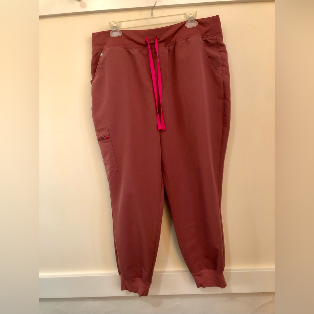 Mauve High Waisted Zamora Jogger Scrub Pants